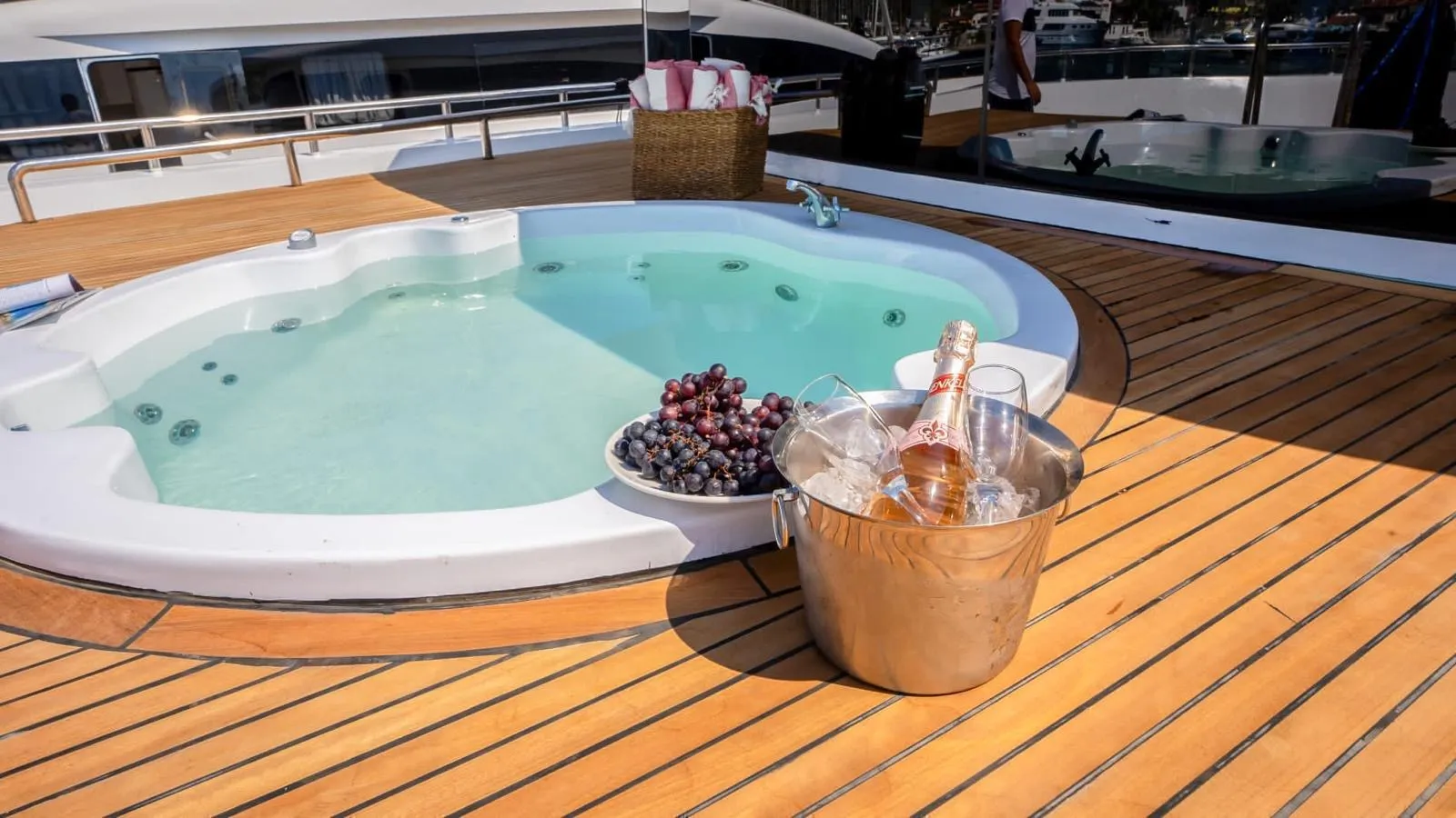 M/Y Almila